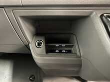 Volkswagen Crafter 2.0 TDI CR35 Commerce Panel Van 5dr Diesel Manual FWD LWB High Roof Euro 6 (s/s) (140 ps) - U3599