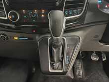 Ford Transit Custom 2.0 320 EcoBlue Limited Crew Van Double Cab 5dr Diesel Auto L2 H1 Euro 6 (s/s) (185 ps) - U3608