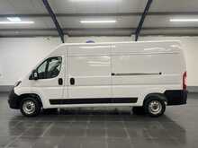 Peugeot Boxer 2.2 BlueHDi 335 Professional Panel Van 5dr Diesel Manual L3 H2 Euro 6 (s/s) (140 ps) - U3618