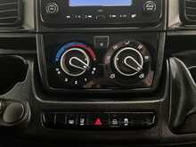 Peugeot Boxer 2.2 BlueHDi 335 Professional Panel Van 5dr Diesel Manual L3 H2 Euro 6 (s/s) (140 ps) - U3618