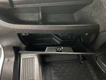 Peugeot Boxer 2.2 BlueHDi 335 Professional Panel Van 5dr Diesel Manual L3 H2 Euro 6 (s/s) (140 ps) - U3618
