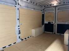 Peugeot Boxer 2.2 BlueHDi 335 Professional Panel Van 5dr Diesel Manual L3 H2 Euro 6 (s/s) (140 ps) - U3618