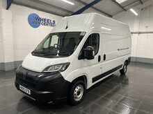 Peugeot Boxer 2.2 BlueHDi 335 Professional Panel Van 5dr Diesel Manual L3 H3 Euro 6 (s/s) (140 ps) - U3620