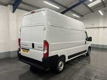 Peugeot Boxer 2.2 BlueHDi 335 Professional Panel Van 5dr Diesel Manual L3 H3 Euro 6 (s/s) (140 ps) - U3620