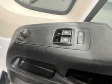 Peugeot Boxer 2.2 BlueHDi 335 Professional Panel Van 5dr Diesel Manual L3 H3 Euro 6 (s/s) (140 ps) - U3620