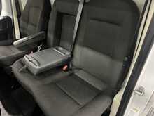 Peugeot Boxer 2.2 BlueHDi 335 Professional Panel Van 5dr Diesel Manual L3 H3 Euro 6 (s/s) (140 ps) - U3620
