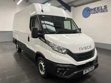 Iveco Daily 2.3D HPI 14V 35S 3520 Panel Van 5dr Diesel HiMatic MWB H2 Euro 6 (s/s) (136 ps) - U3621