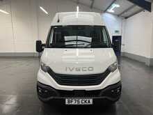 Iveco Daily 2.3D HPI 14V 35S 3520 Panel Van 5dr Diesel HiMatic MWB H2 Euro 6 (s/s) (136 ps) - U3621