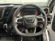 Iveco Daily 2.3D HPI 14V 35S 3520 Panel Van 5dr Diesel HiMatic MWB H2 Euro 6 (s/s) (136 ps) - U3621
