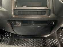 Iveco Daily 2.3D HPI 14V 35S 3520 Panel Van 5dr Diesel HiMatic MWB H2 Euro 6 (s/s) (136 ps) - U3621