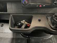 Mercedes-Benz Sprinter 2.0 315 CDI Progressive Panel Van 5dr Diesel Manual RWD L2 H2 Euro 6 (s/s) (150 ps) - U3624