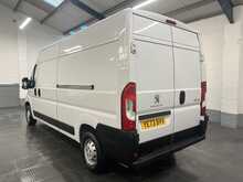 Peugeot Boxer 2.2 BlueHDi 335 Professional Premium + Panel Van 5dr Diesel Manual L3 H2 Euro 6 (s/s) (140 ps) - U3630