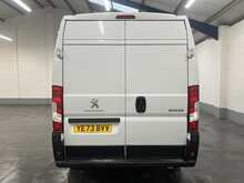 Peugeot Boxer 2.2 BlueHDi 335 Professional Premium + Panel Van 5dr Diesel Manual L3 H2 Euro 6 (s/s) (140 ps) - U3630