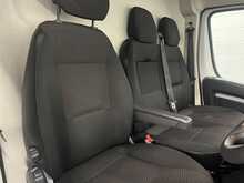 Peugeot Boxer 2.2 BlueHDi 335 Professional Premium + Panel Van 5dr Diesel Manual L3 H2 Euro 6 (s/s) (140 ps) - U3630