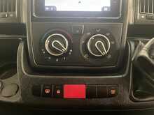 Peugeot Boxer 2.2 BlueHDi 335 Professional Premium + Panel Van 5dr Diesel Manual L3 H2 Euro 6 (s/s) (140 ps) - U3630