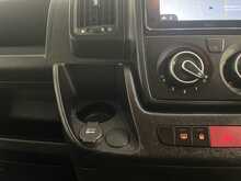 Peugeot Boxer 2.2 BlueHDi 335 Professional Premium + Panel Van 5dr Diesel Manual L3 H2 Euro 6 (s/s) (140 ps) - U3630