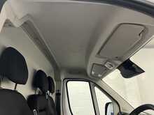 Peugeot Boxer 2.2 BlueHDi 335 Professional Panel Van 5dr Diesel Manual L3 H3 Euro 6 (s/s) (140 ps) - U3632