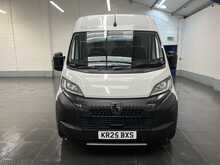 Peugeot Boxer 2.2 BlueHDi 435 Professional Panel Van 5dr Diesel Manual L3 H2 Euro 6 (s/s) (140 ps) - U3642
