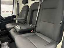 Peugeot Boxer 2.2 BlueHDi 435 Professional Panel Van 5dr Diesel Manual L3 H2 Euro 6 (s/s) (140 ps) - U3642