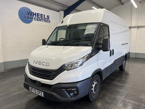 Iveco Daily 2.3D HPI 14V 35S 3520 Panel Van 5dr Diesel HiMatic MWB H2 Euro 6 (s/s) (136 ps)