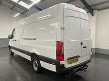 Mercedes-Benz Sprinter 2.0 317 CDI HD Progressive Panel Van 5dr Diesel Manual RWD L3 H2 Euro 6 (s/s) (170 ps) - U3646