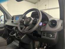 Mercedes-Benz Sprinter 2.0 317 CDI HD Progressive Panel Van 5dr Diesel Manual RWD L3 H2 Euro 6 (s/s) (170 ps) - U3646