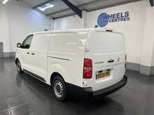Vauxhall Vivaro 2.0 Turbo D 3100 Edition Panel Van 5dr Diesel Manual L2 H1 Euro 6 (s/s) (120 ps) - U3648
