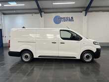 Vauxhall Vivaro 2.0 Turbo D 3100 Edition Panel Van 5dr Diesel Manual L2 H1 Euro 6 (s/s) (120 ps) - U3648