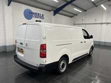 Vauxhall Vivaro 2.0 Turbo D 3100 Edition Panel Van 5dr Diesel Manual L2 H1 Euro 6 (s/s) (120 ps) - U3648