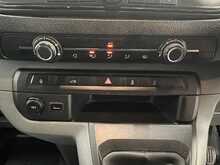 Vauxhall Vivaro 2.0 Turbo D 3100 Edition Panel Van 5dr Diesel Manual L2 H1 Euro 6 (s/s) (120 ps) - U3648