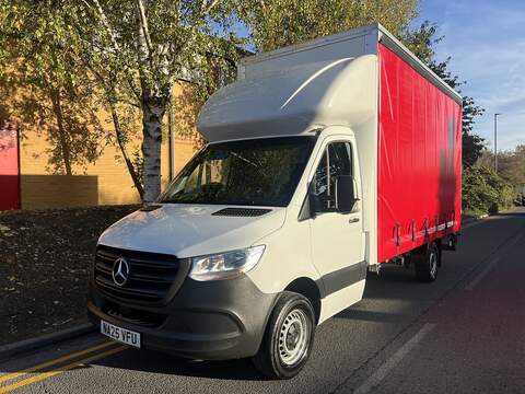Mercedes-Benz Sprinter 350 EcoBlue Leader 2.0 2dr Automatic Diesel 2.0 2dr Curtain Side 2.0 2dr Curtain Side Automatic Diesel