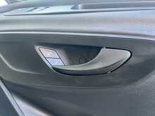 Mercedes-Benz Sprinter 2.0 315 CDI Progressive Curtainside 2dr Diesel G-Tronic RWD L3 Euro 6 (s/s) (150 ps) 2.0 2dr Curtain - U3662