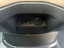 Mercedes-Benz Sprinter 2.0 315 CDI Progressive Curtainside 2dr Diesel G-Tronic RWD L3 Euro 6 (s/s) (150 ps) 2.0 2dr Curtain - U3662