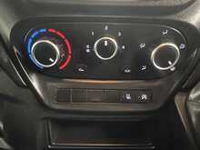 Iveco Daily 2.3D HPI 14V 35C 3450 Dropside 2dr Diesel Manual Euro 6 (s/s) (DRW) (136 ps) 2.3 2dr Dropside Manual - U3663