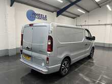 Renault Trafic 2.0 dCi Blue SL28 Sport+ Panel Van 5dr Diesel EDC L1 H1 Euro 6 (s/s) (170 ps) - U3665