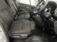 Renault Trafic 2.0 dCi Blue SL28 Sport+ Panel Van 5dr Diesel EDC L1 H1 Euro 6 (s/s) (170 ps) - U3665