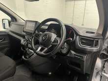 Renault Trafic 2.0 dCi Blue SL28 Sport+ Panel Van 5dr Diesel EDC L1 H1 Euro 6 (s/s) (170 ps) - U3665