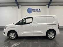Vauxhall Combo 1.5 Turbo D 2300 Pro Panel Van 5dr Diesel Manual L1 H1 Euro 6 (s/s) (100 ps) - U3672