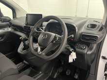 Vauxhall Combo 1.5 Turbo D 2300 Pro Panel Van 5dr Diesel Manual L1 H1 Euro 6 (s/s) (100 ps) - U3672