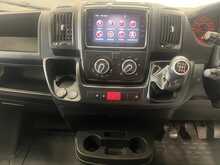 Peugeot Boxer 2.2 BlueHDi 435 Professional Premium + Panel Van 5dr Diesel Manual L4 High Roof Euro 6 (s/s) (140 - U3677