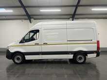 Mercedes-Benz Sprinter 2.0 315 CDI Progressive Panel Van 5dr Diesel Manual RWD L2 H2 Euro 6 (s/s) (150 ps) - U3682