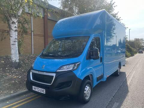 Peugeot Boxer 2.2 BlueHDi 335 Professional Premium + Platform Cab 2dr Diesel Manual L3 Euro 6 (s/s) (140 ps)