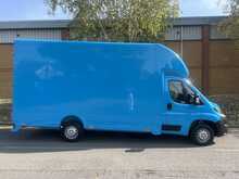 Peugeot Boxer 2.2 BlueHDi 335 Professional Premium + Platform Cab 2dr Diesel Manual L3 Euro 6 (s/s) (140 ps) - U3686