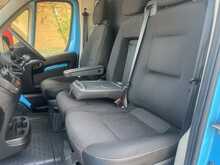 Peugeot Boxer 2.2 BlueHDi 335 Professional Premium + Platform Cab 2dr Diesel Manual L3 Euro 6 (s/s) (140 ps) - U3686