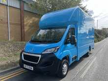 Peugeot Boxer BlueHDi 335 Professional Premium + 2.2 2dr Luton Manual Diesel - U3697
