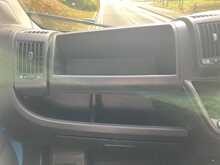 Peugeot Boxer BlueHDi 335 Professional Premium + 2.2 2dr Luton Manual Diesel - U3697