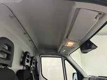Iveco Daily 2.3D HPI 14V 35S 3520 Panel Van 5dr Diesel HiMatic MWB H2 Euro 6 (s/s) (136 ps) - U3699
