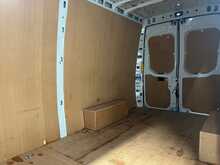 Iveco Daily 2.3D HPI 14V 35S 3520 Panel Van 5dr Diesel HiMatic MWB H2 Euro 6 (s/s) (136 ps) - U3699