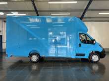 Peugeot Boxer 2.2 BlueHDi 335 Professional Premium + Platform Cab 2dr Diesel Manual L3 Euro 6 (s/s) (140 ps) - U3717