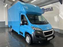 Peugeot Boxer 2.2 BlueHDi 335 Professional Premium + Platform Cab 2dr Diesel Manual L3 Euro 6 (s/s) (140 ps) - U3717